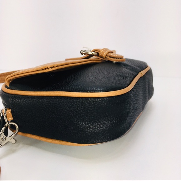 Giani Bernini Crossbody Clutch Belt Bag
Softy Core - Picture 5 of 14